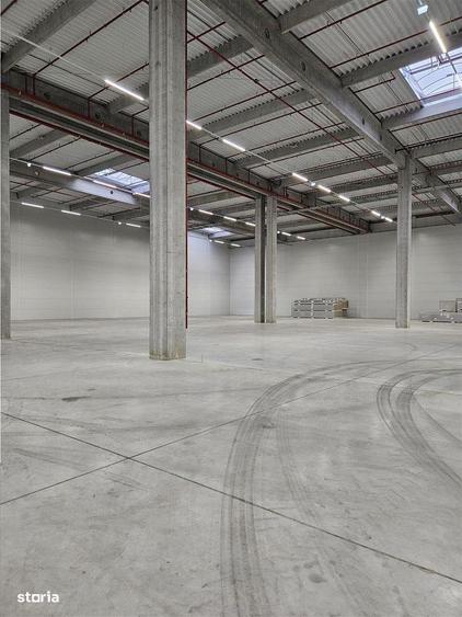 Spațiu comercial, de 3,500 mp, în Florești