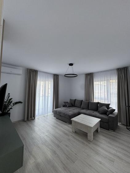 Apartament cu 2 camere decomandat în Cristian