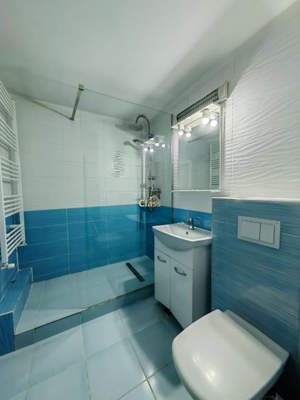 Apartament cu 3 camere decomandat, mobilat în Între Lacuri