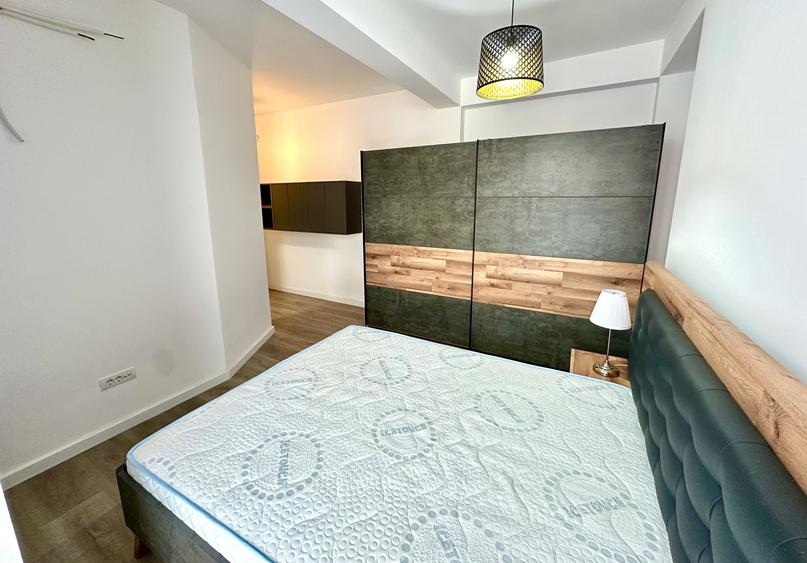 Apartament cu 3 camere semidecomandat, mobilat în Herăstrău