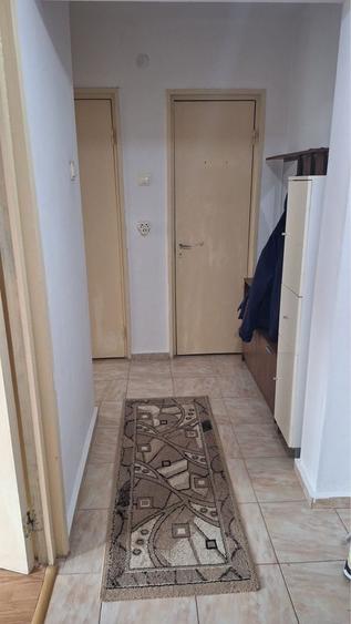 Garsonieră decomandată în Trivale