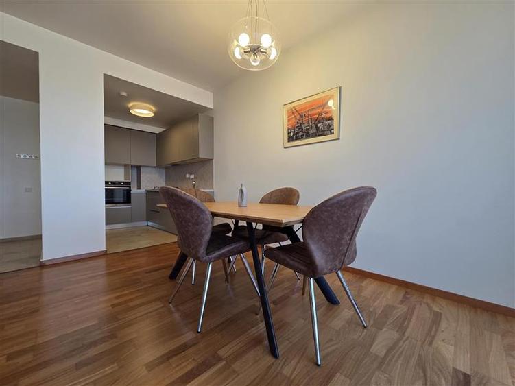 Apartament cu 2 camere decomandat, mobilat în Drumul Poienii