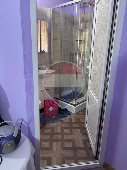 Garsonieră decomandată, mobilată în Sud