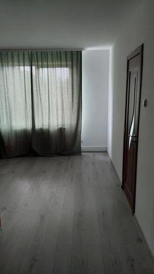 Garsonieră decomandată, mobilată în Central