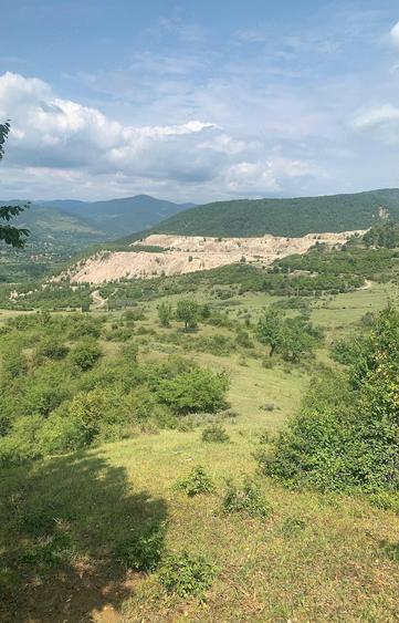 Teren de 360000 mp, în Sibiciu de Sus