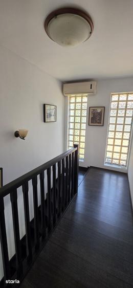 Casă cu 4 camere cu Teren 500 Mp în Vest