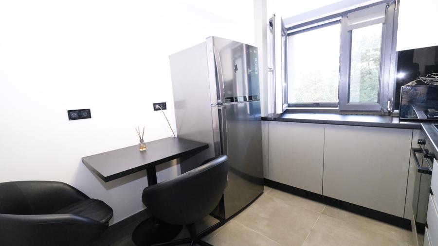 Apartament cu 3 camere în Gorjului