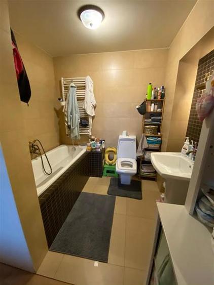 Apartament cu 4 camere decomandat în Gară