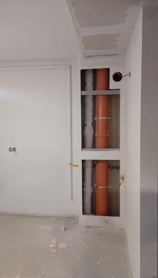 Apartament cu 2 camere semidecomandat în Florești