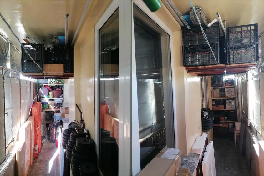 Apartament cu 3 camere decomandat în Calea Romanului