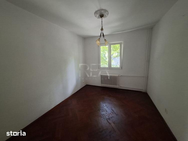 3 camere, 1/4, anvelopat, 69mp-Apusului - 2