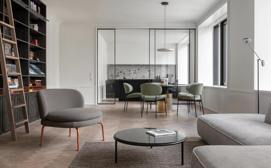 Apartament cu 4 camere în Eroii Revoluției