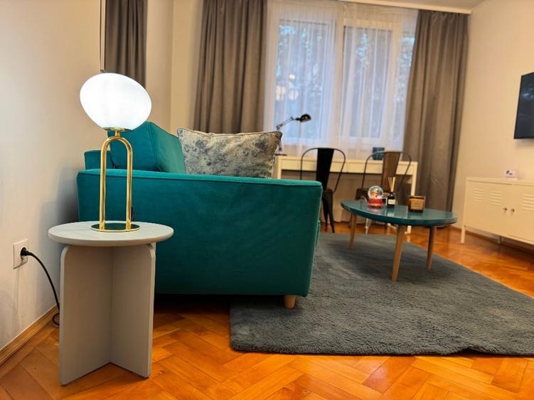 Apartament cu 2 camere semidecomandat, mobilat în Cornișa