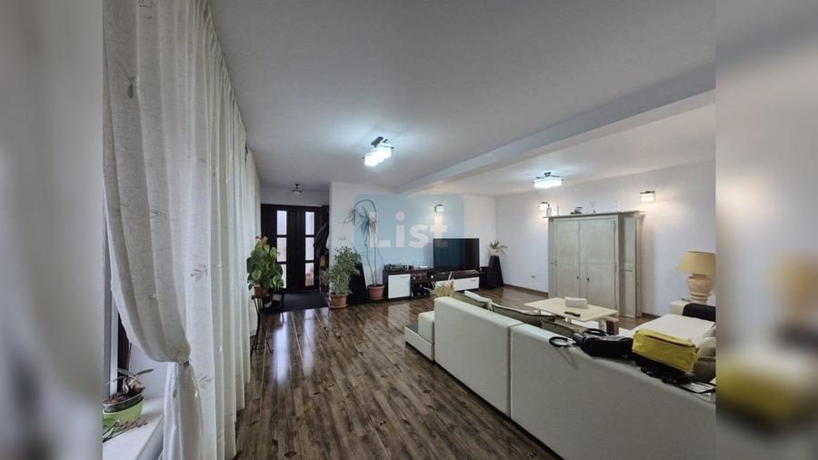 Casă cu 4 camere cu Teren 340 Mp în Someșeni