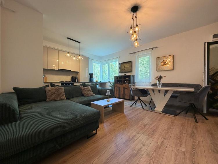 Apartament cu 2 camere decomandat în Dumbrăvița