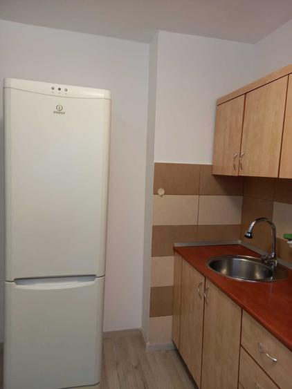 Apartament cu 2 camere decomandat în Brâncoveanu