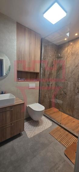Apartament cu 2 camere semidecomandat, mobilat în Semicentral