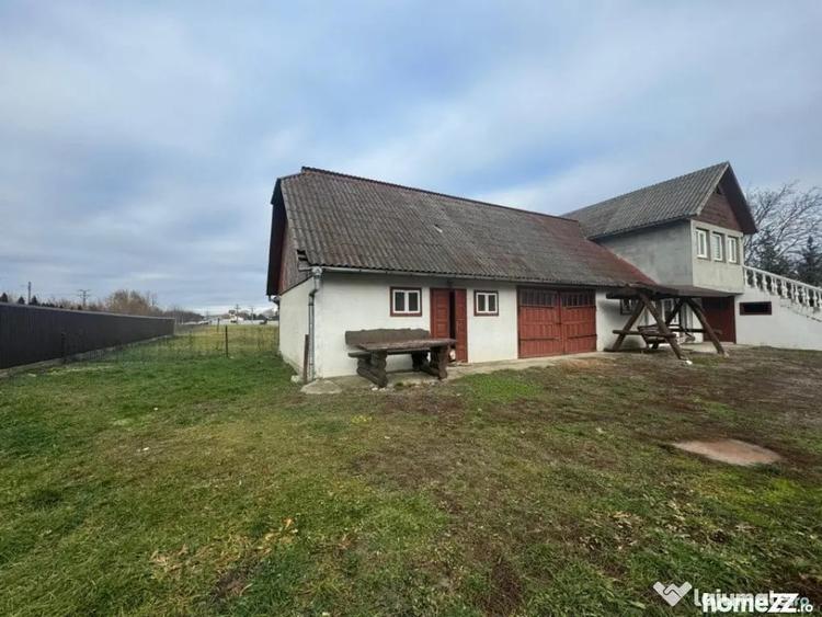 Casă cu 4 camere cu Teren 4400 Mp în Rădăuți