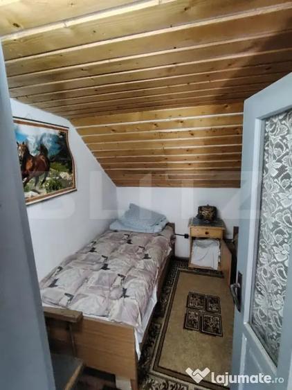 Casă cu 5 camere cu Teren 175 Mp în Lunca