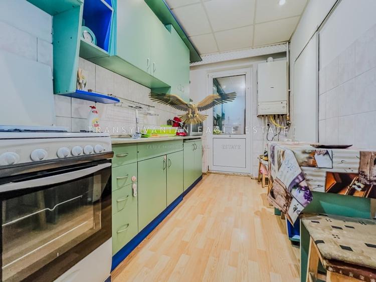 Apartament cu 2 camere decomandat, mobilat în Central