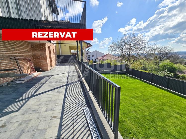 Casă individuală cu 4 camere cu Canalizare în Dâmbul Rotund