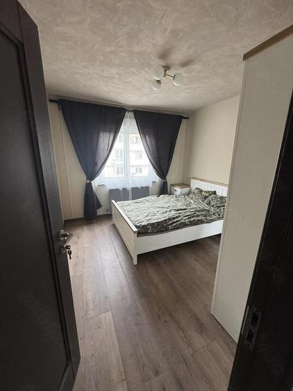 Apartament cu 3 camere decomandat în Olimpia-Stadion