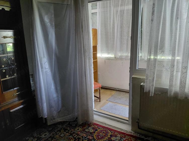 Apartament cu 3 camere decomandat în Complex Studențesc