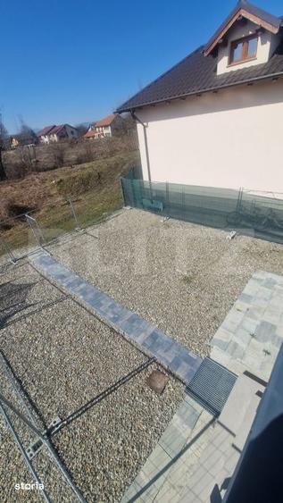 Casă cu 3 camere cu Teren 200 Mp în Stupini