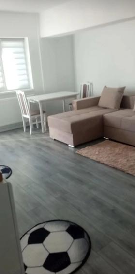 Garsonieră decomandată în Cerătu de Copăcioasa