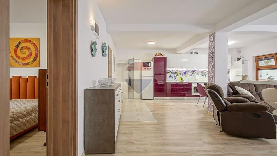 Apartament cu 4 camere decomandat, mobilat în Cioplea