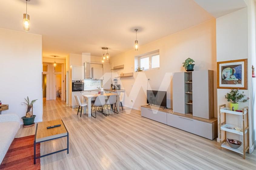 Apartament cu 3 camere decomandat, mobilat în Dealul Cetății