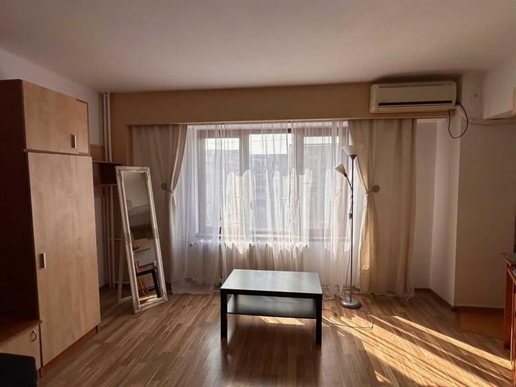 Garsonieră decomandată în Mihai Bravu