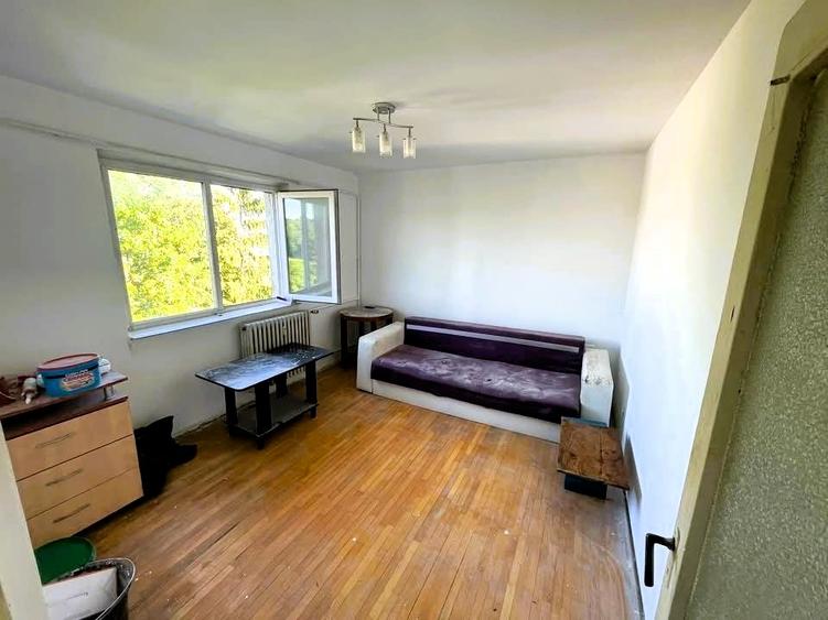 Tatarasi-Liceul Cuza-2 Camere Decomandat-bloc fara risc - 2