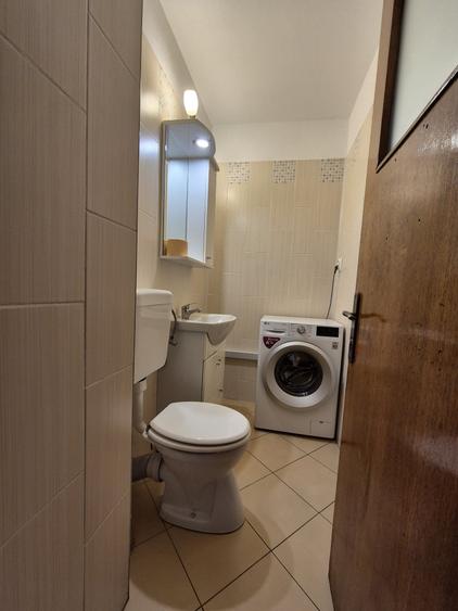 Apartament cu 4 camere semidecomandat, mobilat în Pantelimon