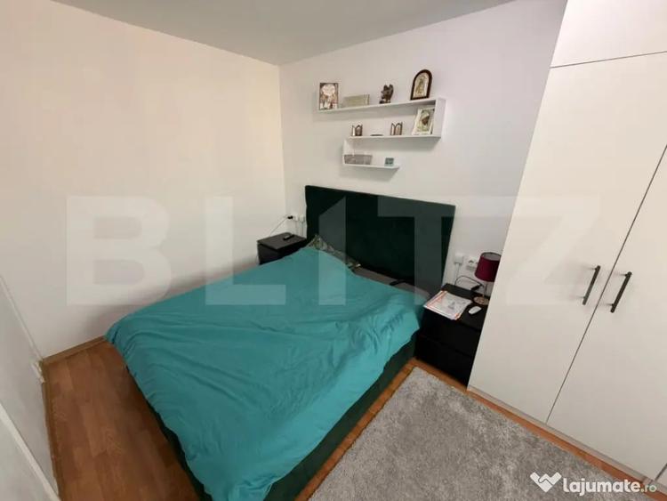 Apartament cu 2 camere semidecomandat în Craiovița Nouă