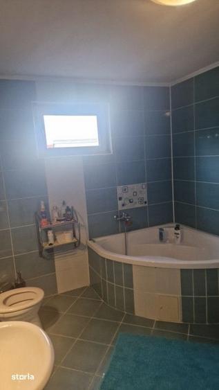Casă cu 5 camere cu Teren 250 Mp în Chiajna