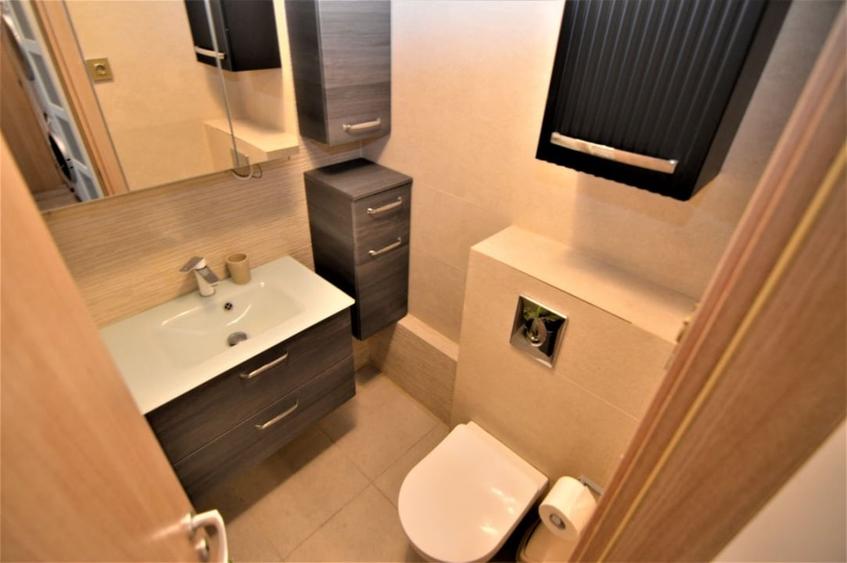 INCHIRIERE APARTAMENT 3 CAMERE B.DUL UNIRII – EMIL BOTTA - 19