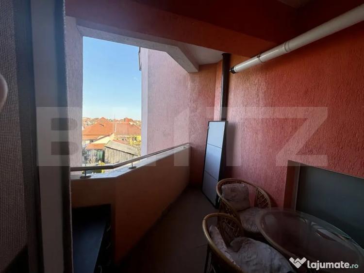 Apartament cu 3 camere decomandat în 14 Mai