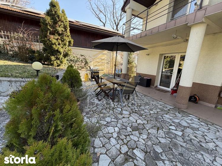 Casă cu 4 camere cu Teren 2000 Mp în Grigorescu