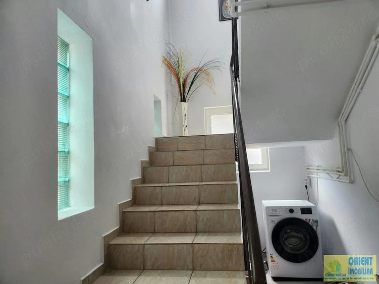 Casă cu 7 camere cu Teren 300 Mp în Nord