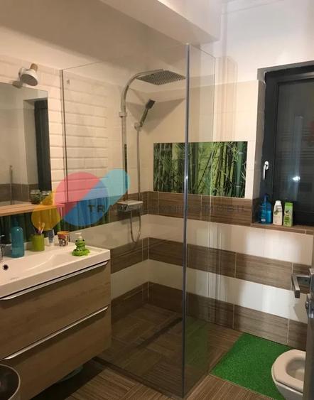 Duplex cu 4 camere cu Canalizare în Dâmbul Rotund