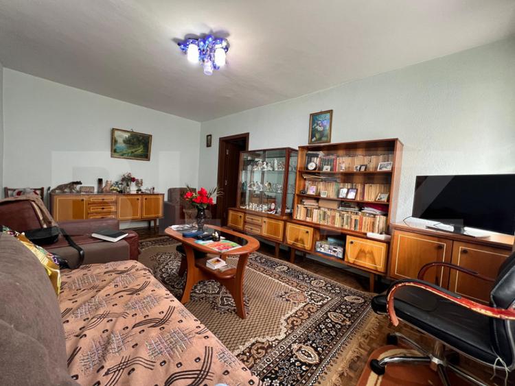Apartament cu 2 camere semidecomandat în Ultracentral