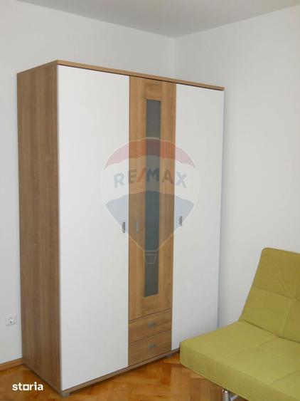 Apartament cu 4 camere decomandat în Târgu Cucu