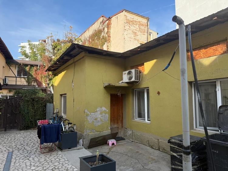 Casă cu 3 camere cu Teren 107 Mp în Cotroceni