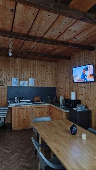 Apartament cu 3 camere decomandat în 23 August