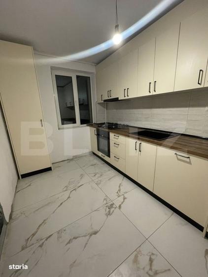 Apartament cu 4 camere decomandat în Central