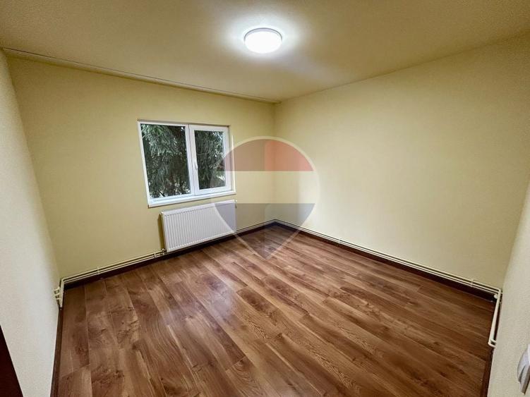 Apartament cu 2 camere decomandat în Republicii