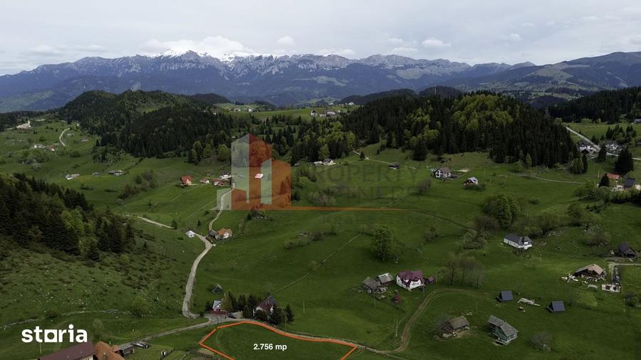 Teren de 2756 mp, în Fundata