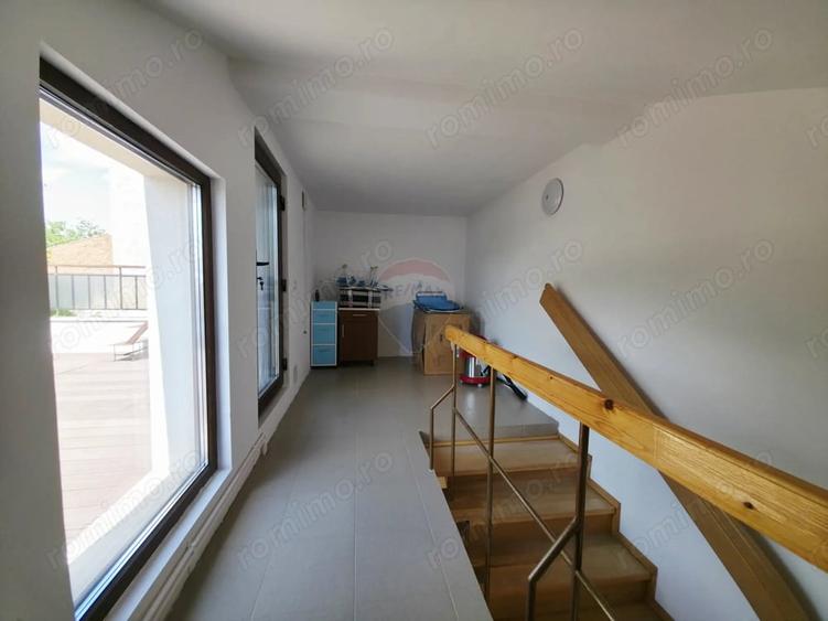 Casă cu Teren 205 Mp în Central