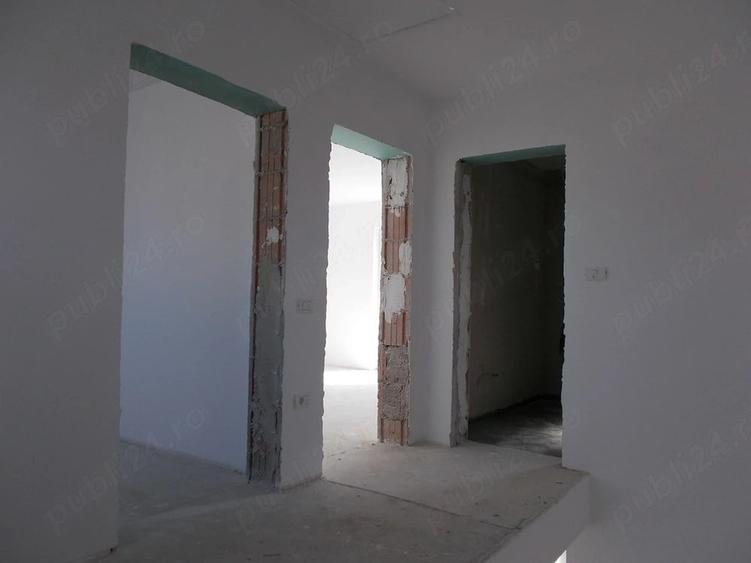 Casă cu 5 camere cu Teren 328 Mp în Favorit